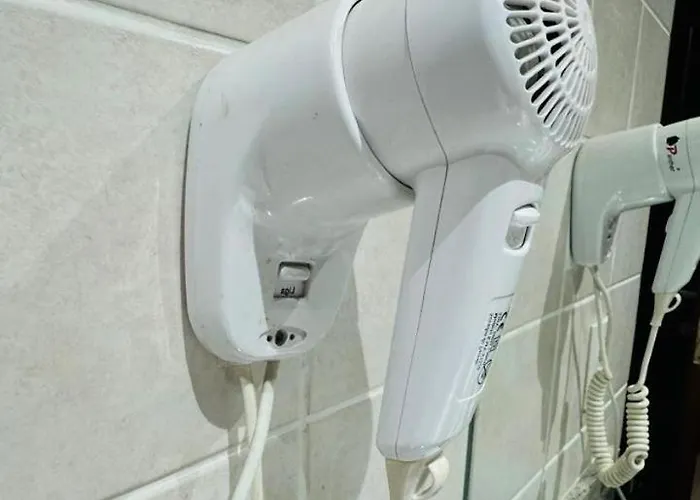 Quarto Mobiliado no Hotel Go Inn Taguatinga com Wi-Fi, Ar Condicionado e Estacionamento Grátis